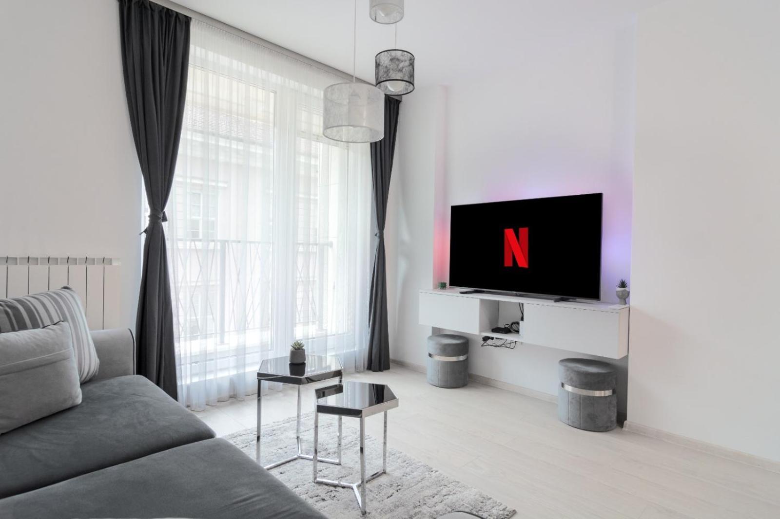 Paris Luxury Top Centre 2Bdr Apt W Work Desk And Wifi Near Nevsky Cathedral Sofia Exteriör bild