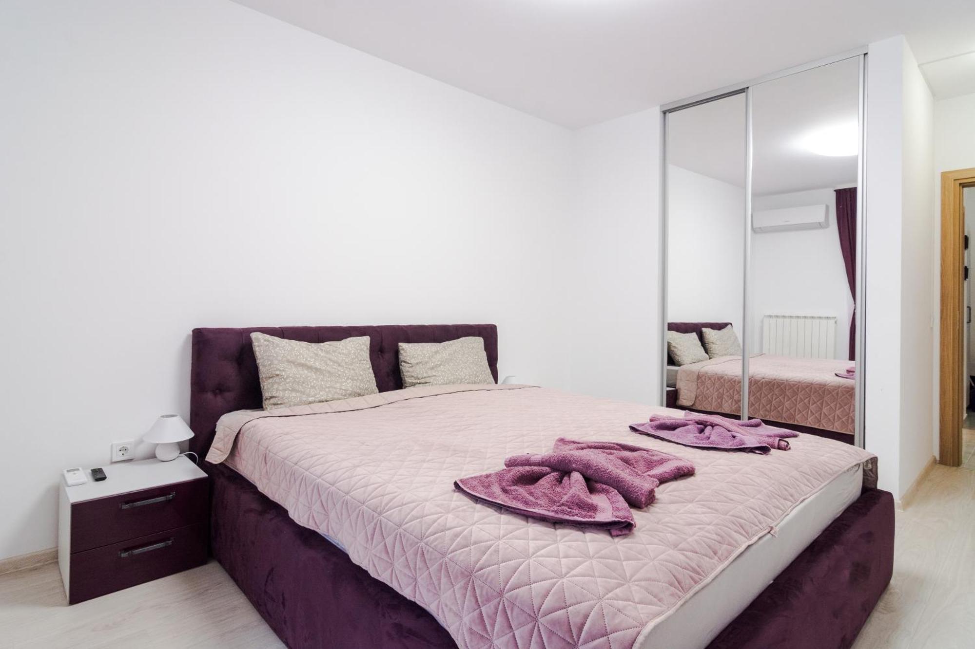 Paris Luxury Top Centre 2Bdr Apt W Work Desk And Wifi Near Nevsky Cathedral Sofia Exteriör bild